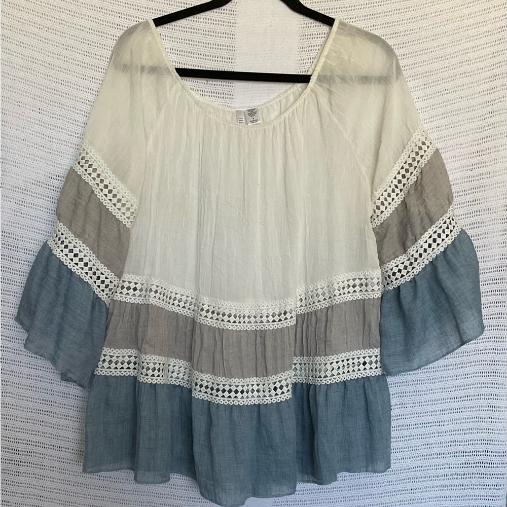 Kaktus Cream and Blue Bell Sleeve Blouse